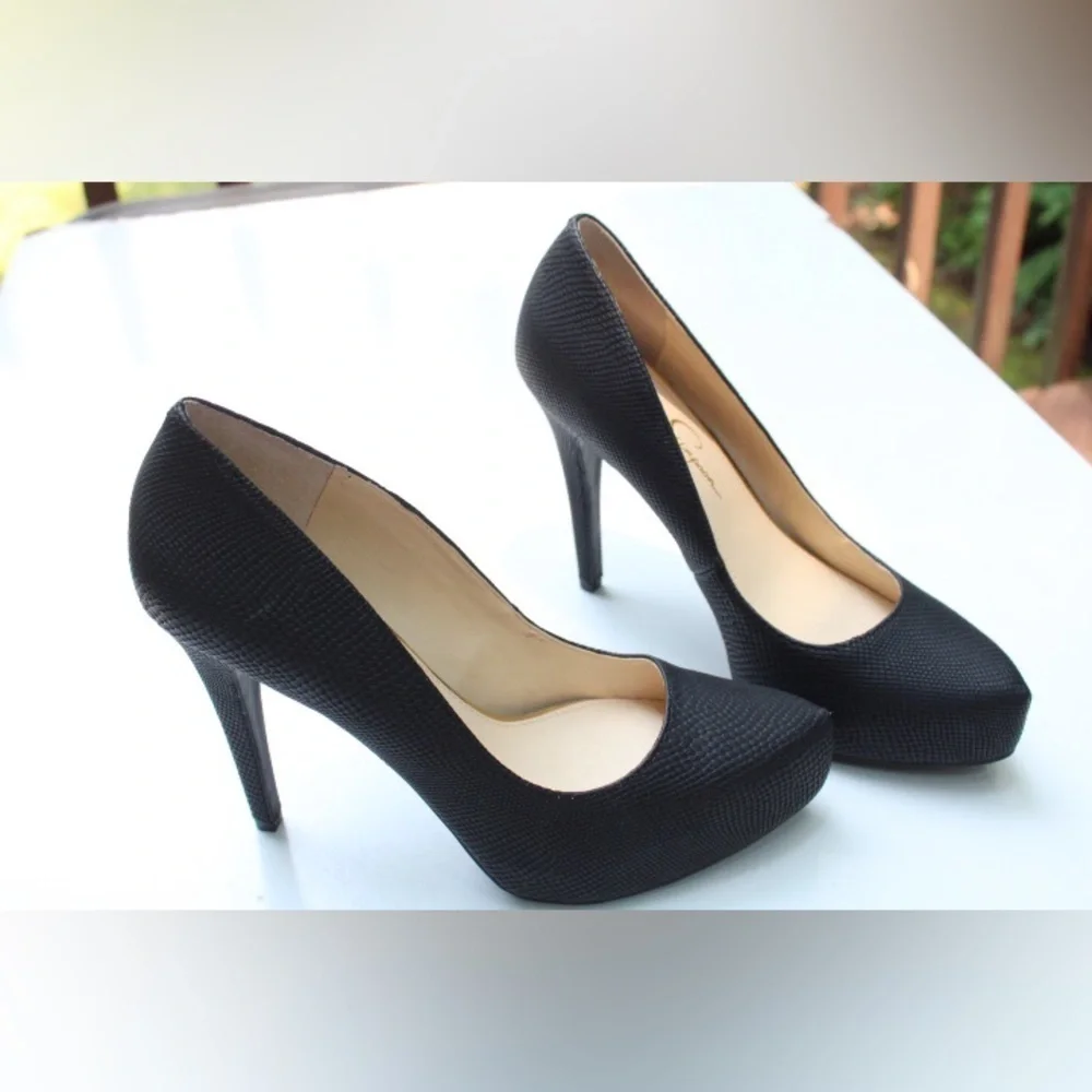 NWOT Jessica Simpson platforms